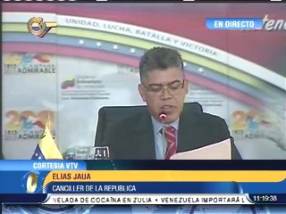 Jaua: acciones de violencia “son una patada al diálogo” que el Presidente ha emprendido