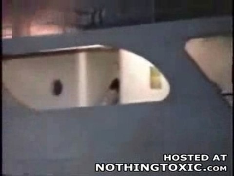 Régis Conduit Un Gros Bateau