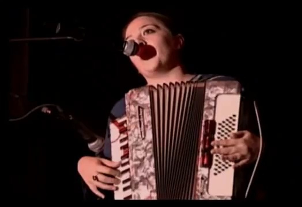 Grup Yorum    -  çerkez dansi