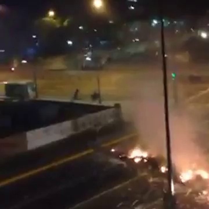 19-2-2014 Tupamaros y PNB disparan en Plaza Altamira