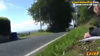 300 Km Hızla Geçen Motorsikletler Yakından Nasıl Görünür?