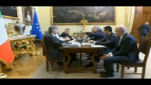 Roma - Scontro Matteo Renzi - Beppe Grillo (19.02.14)
