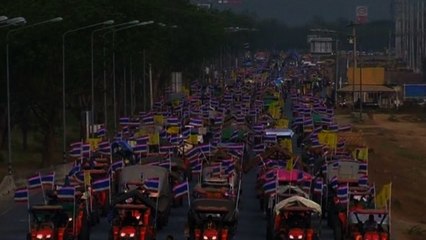 Tractors descend upon Bangkok