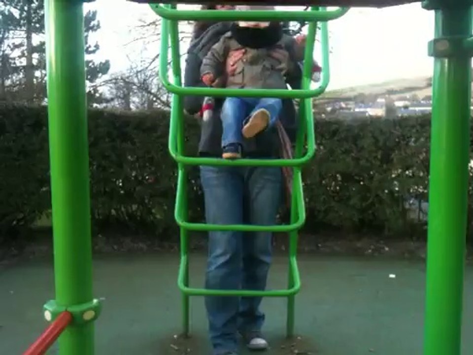 Loup et Cerise au parc