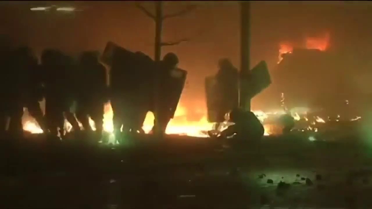 Emeutes ultra-violentes en Ukraine : 20 morts!