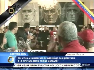 Consignan 10 mil firmas ante la AN para solicitar allanamiento de inmunidad de Machado