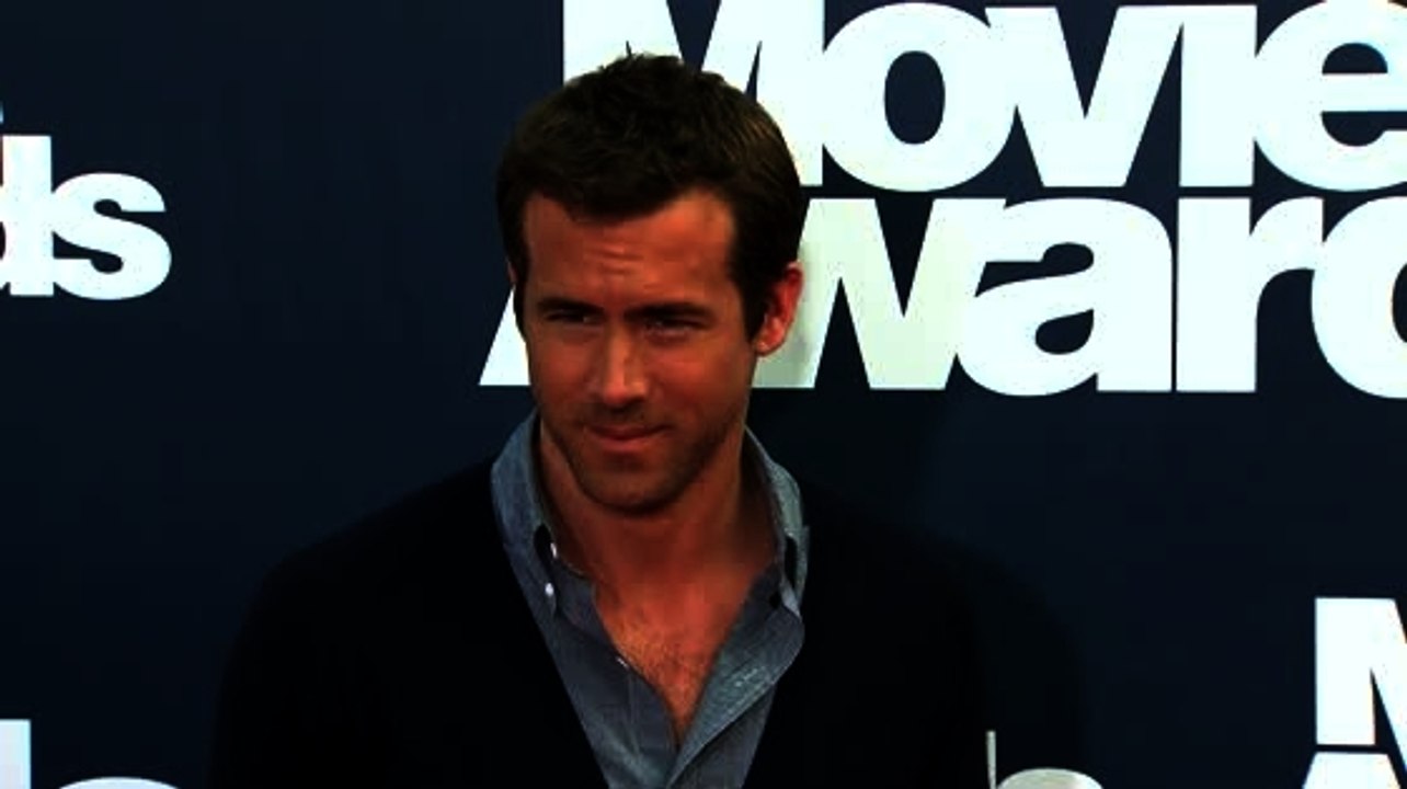 Reynolds ist Gesicht für L'Oreal gemeinsam mit Ehefrau