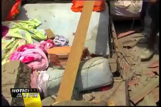 Noticias de las 6: Obrero amenazó con lanzarse de una grúa de más de 50 metros (2/3)