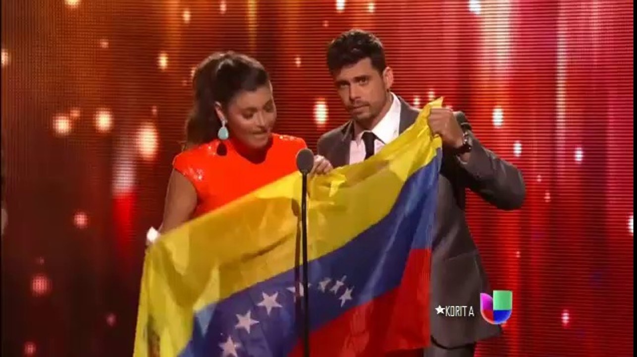William Levy [@WillyLevy29] y Famosos Hacen Venezuela Presente en PLN 2014: