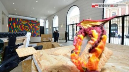 TG 20.02.14 Addetta alle pulizia scambia opere d'arte per rifiuti e le getta via