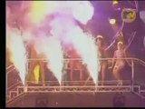 Spice Girls - Spice Up Your Life (Live @ EMA 1997)