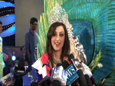 Juhi and Govinda crowns Princess Beauty pageant 2014