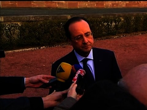 Hollande: Nous devons être du côté de ceux qui demandent la liberté et le vote en Ukraine - 21/02