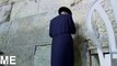 Jews praying at the Wailing Wall HD