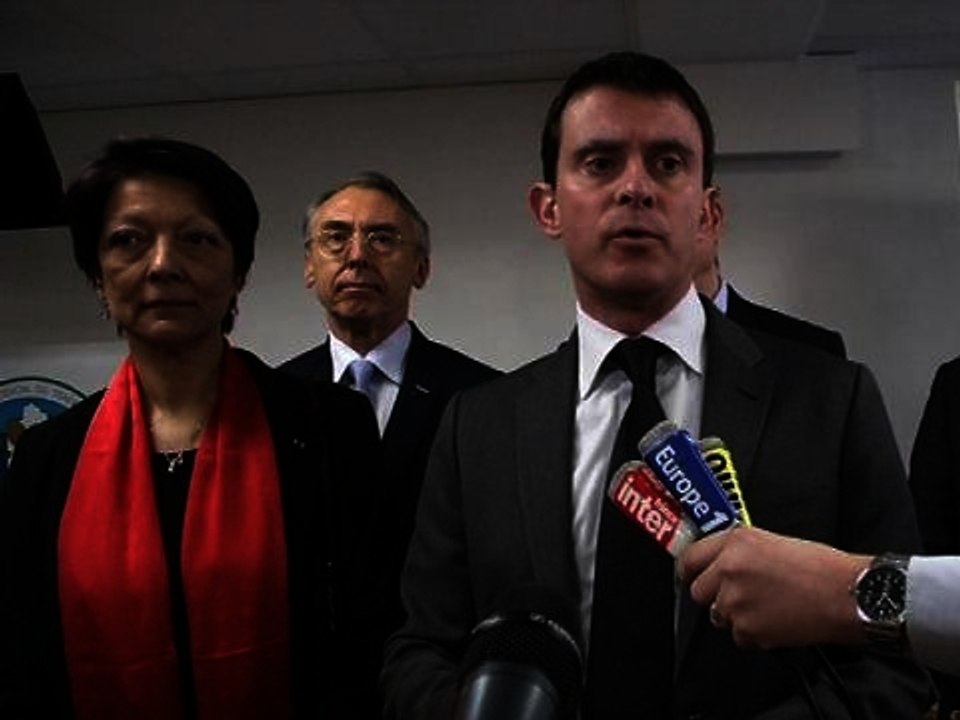 Saisie record de drogue: Valls félicite les enquêteurs à Nanterre - 21/02