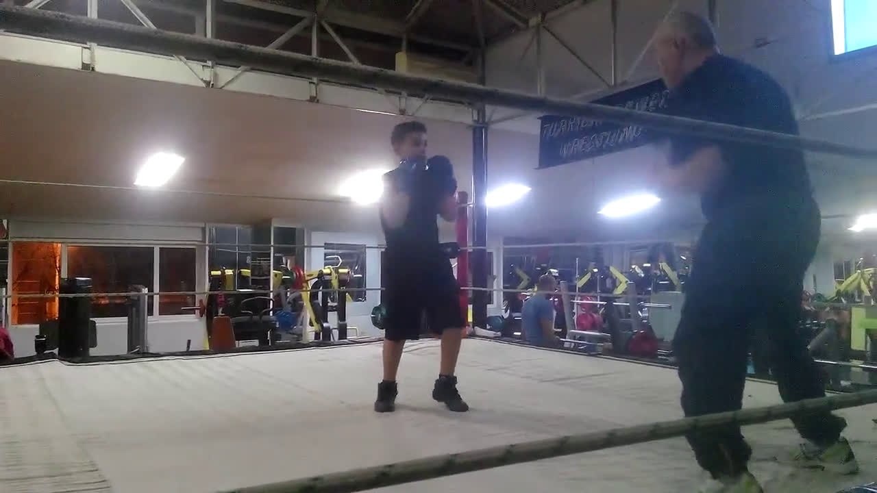 VID_20140219_184122