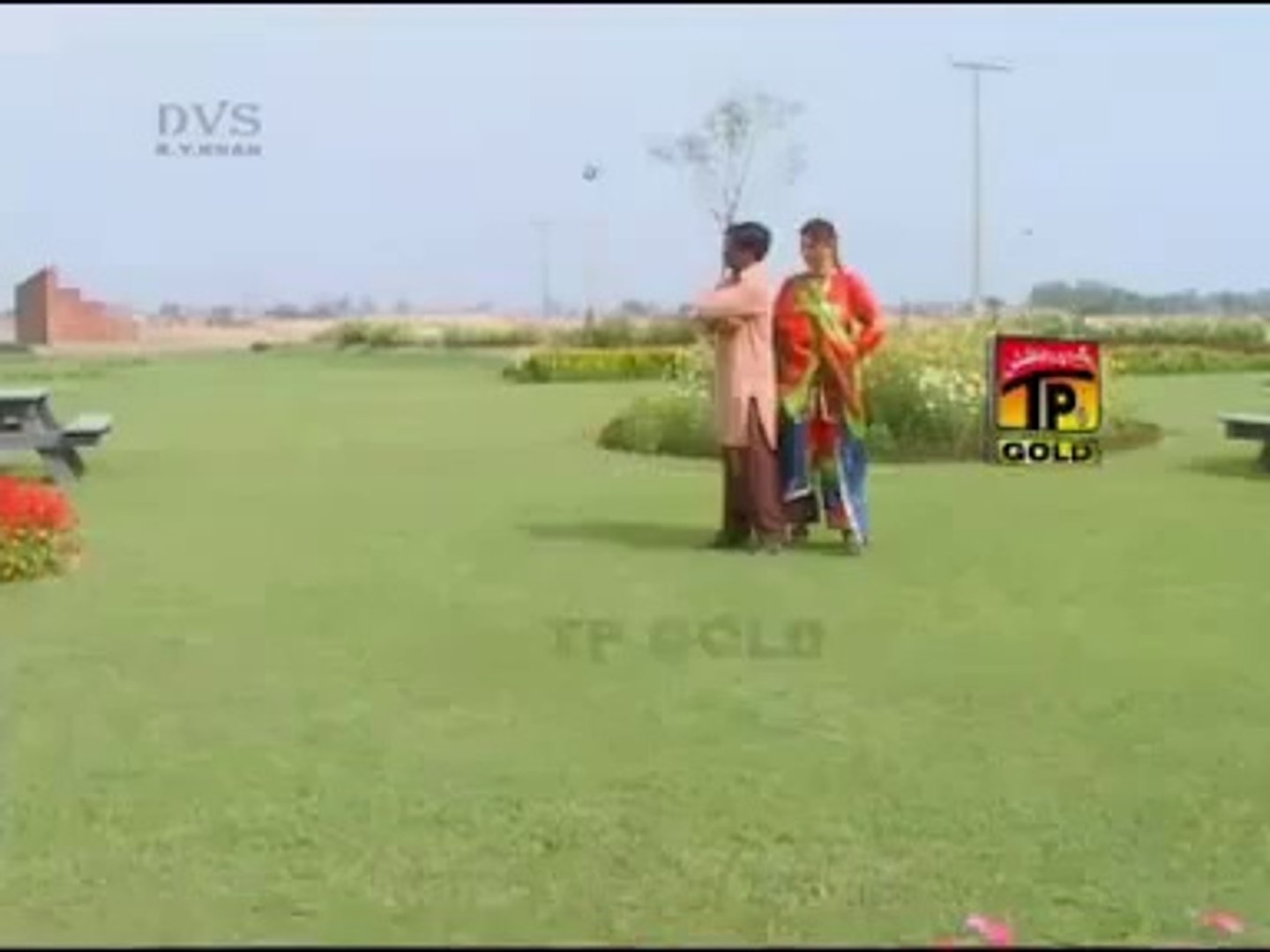 ⁣Lokan Kun Asan Maray, Best Saraiki music ,by ismail khan - YouTube