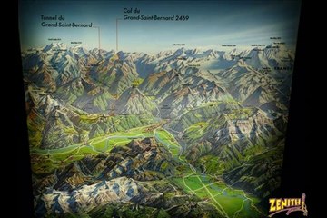 MUSEE ET CHIENS    DU SAINT BERNARD