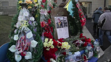 Ukraine: accord signé, prudence sur la place Maïdan