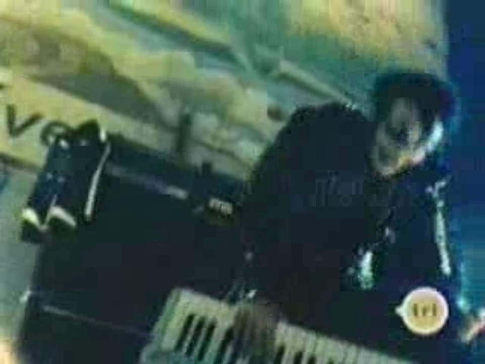 Marilyn Manson - Fight Song