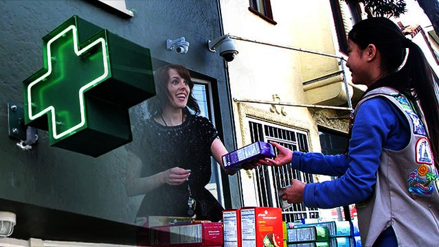 Smart Cookie Sells Girl Scout Cookies Outside Medical Marijuana Clinic