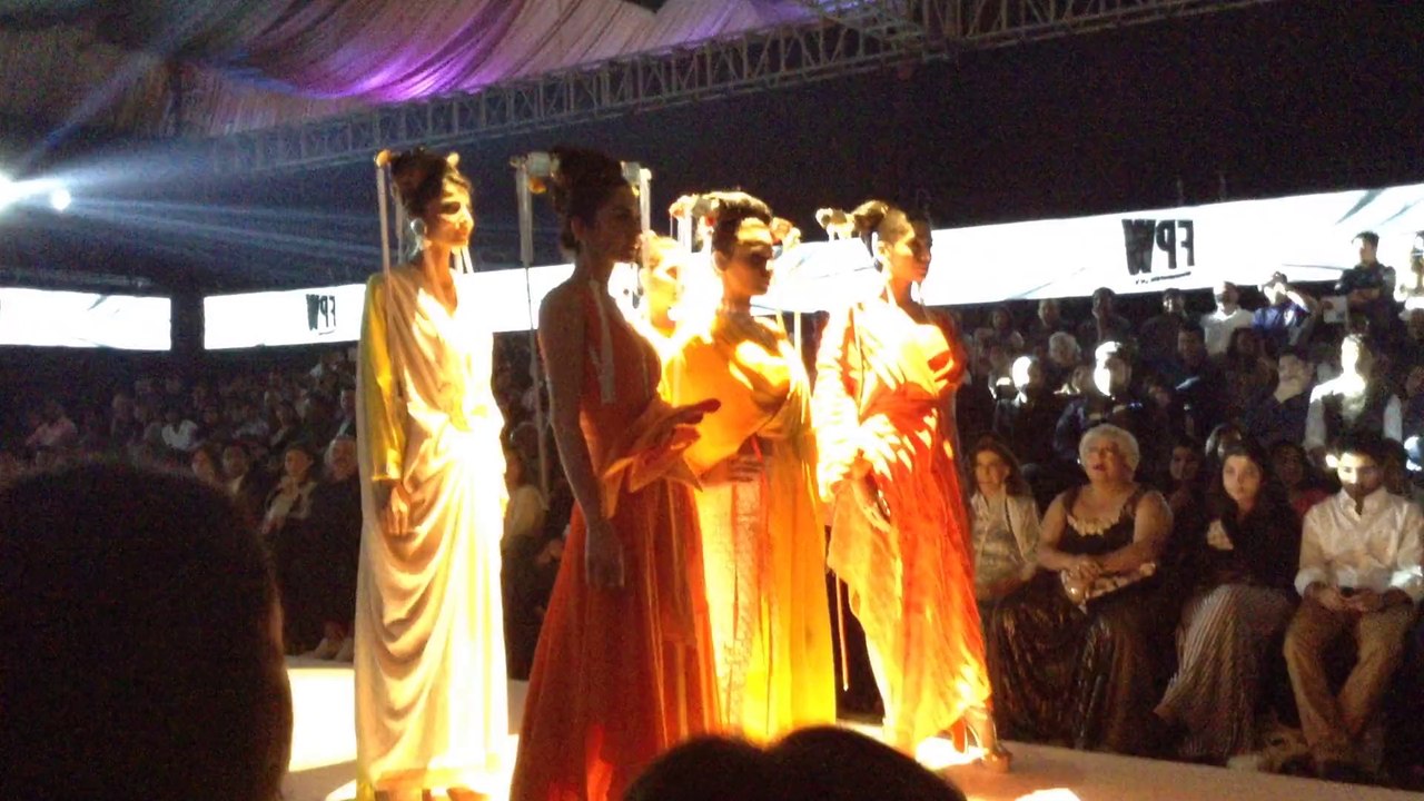 Jumma Chumma - Ali Xeeshan - Fashion Pakistan Week S/S 2014 - FPW6