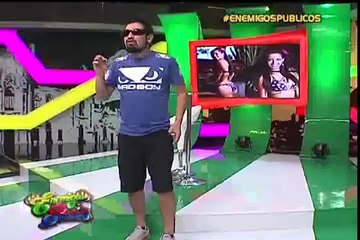 La modelo Andrea Luna lanzó su línea de bikinis en un desfile de infarto