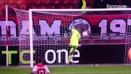 Lo straordinario gol di Soriano del Salisburgo contro l'Ajax