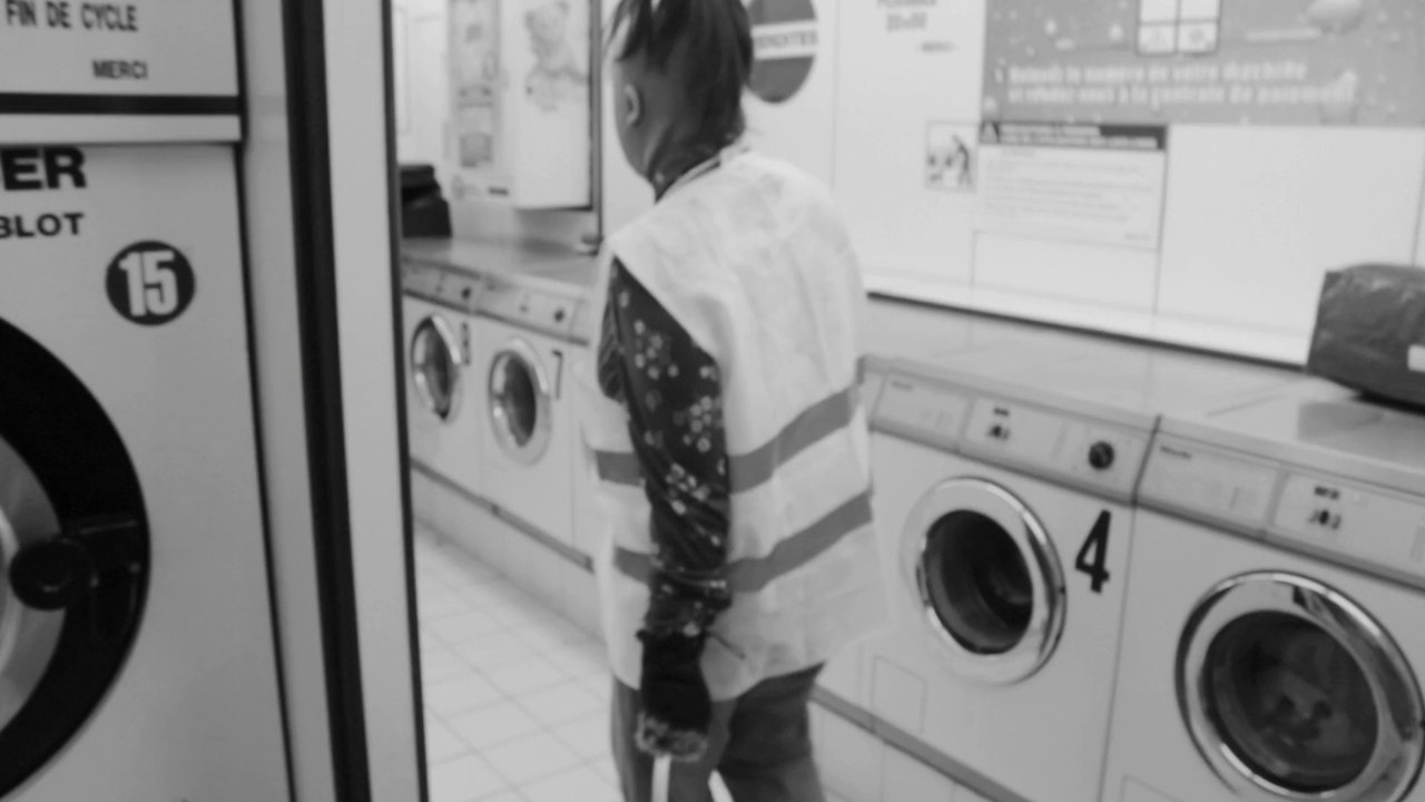 Les bonnes manières de... "C'est arrivé près de chez elle"