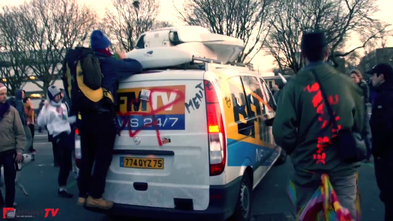 Camion de BFMTV attaqué à Nantes durant la manifestation