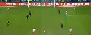 Hakan'dan akıl almaz gol!