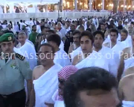 Chairman PPP Bilawal Bhutto Zardari performing Umrah along with President Zardari