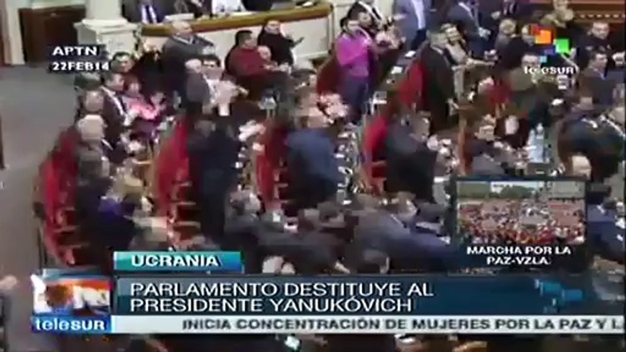Oposición ucraniana destituyó a Yanukóvich y convoca a elecciones