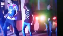 Los chicos bailan LMFAO