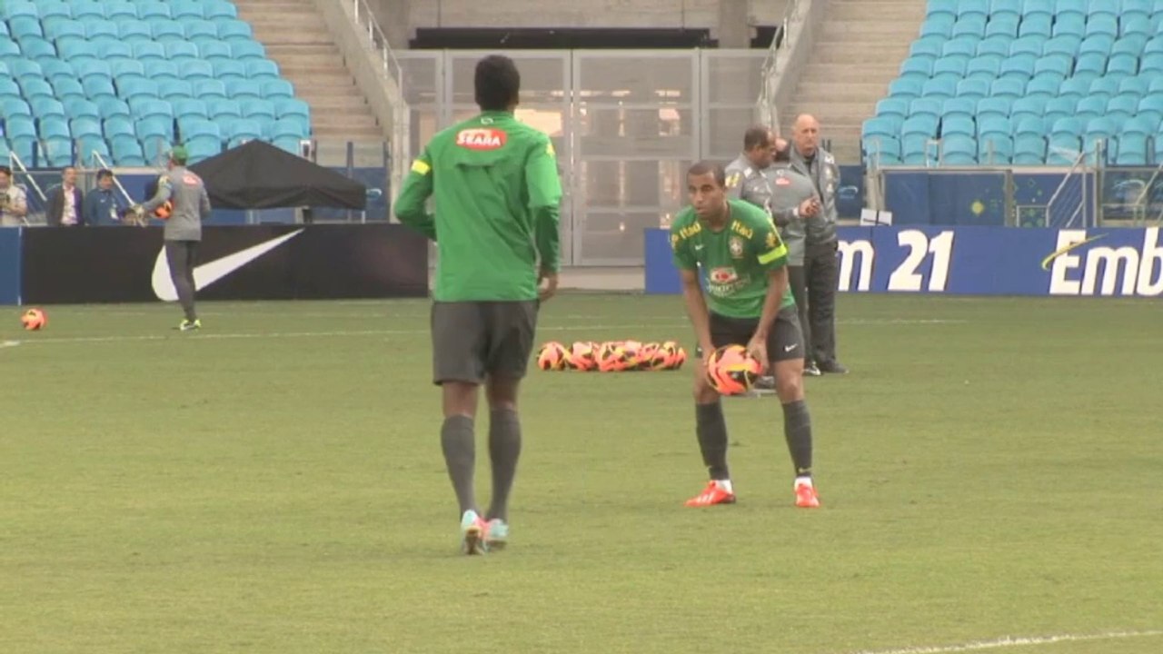 Platini: 'Dumme Regeln für den Fußball'