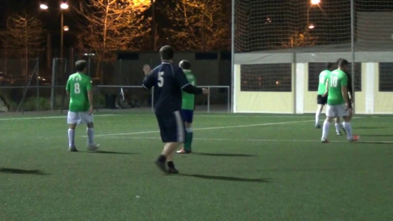 VM J18: Minipop 3-0 Anonimos