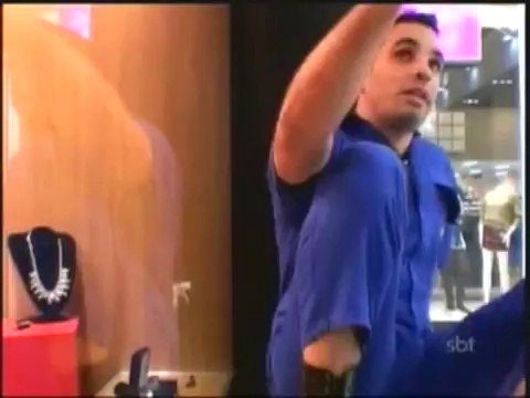 Cobra na Vitrine - Pegadinha INÉDITA - Programa Silvio Santos