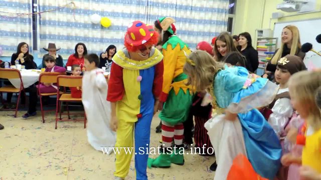 siatista.info - 23.02.2014 - Αποκριάτικος Χορός 2ου Δημοτικού Σχολείου Σιάτιστας