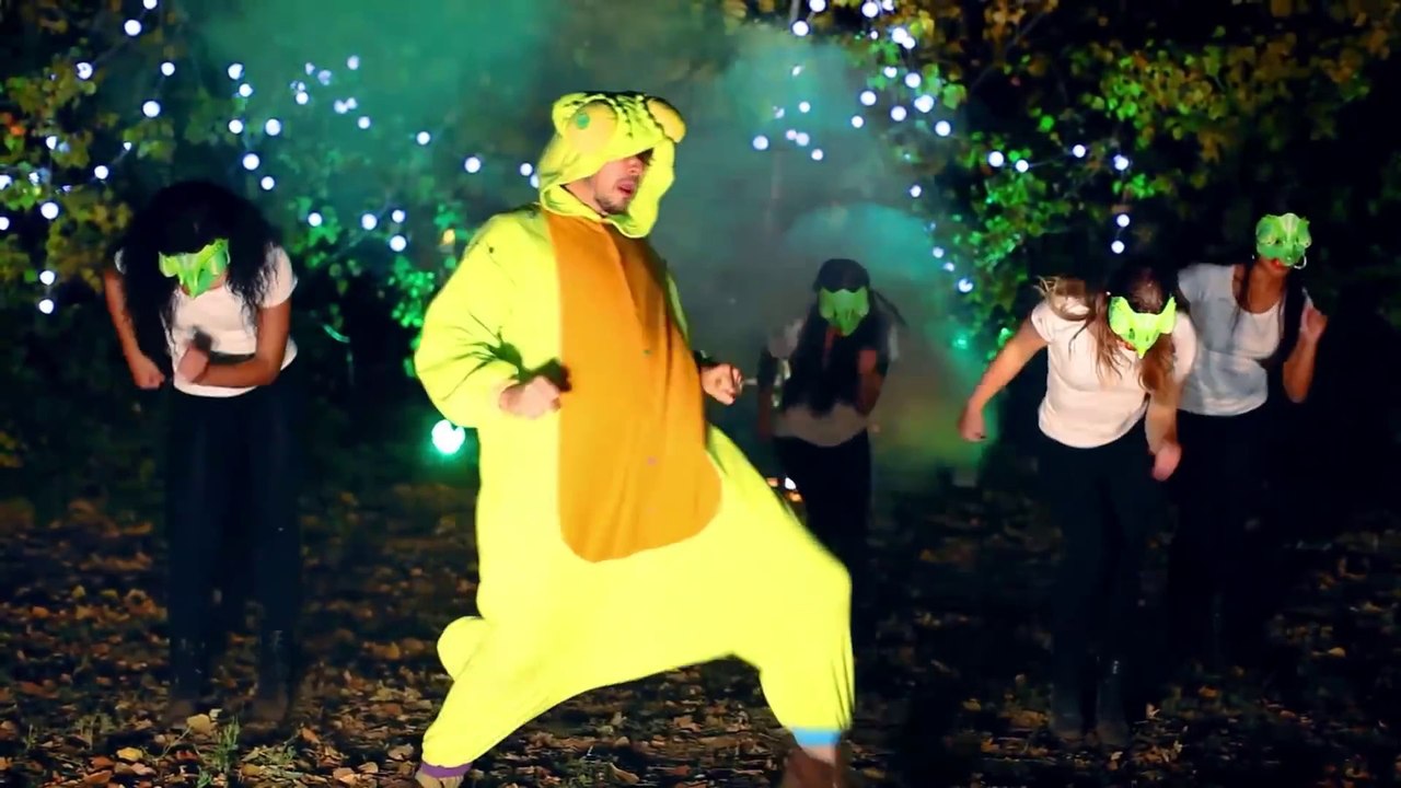 What Does the Chameleon Say? (Ylvis - What Does the Fox Say parody)