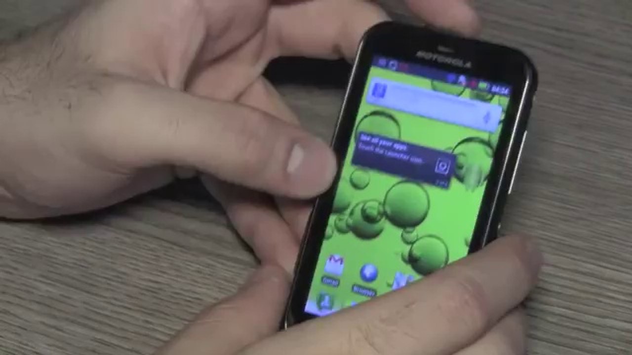 Motorola Defy plus vs Sony Ericsson Xperia Active   Battle of The rugged - iGyaan