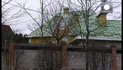 Arrest warrant for former Ukraine leader Yanukovych