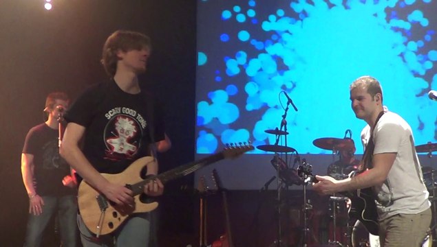 BOHEMIAN DUST (QUEEN Tribute) - A kind of magic (Créhange 2014)