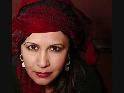 DILEK KOC-ΓΛΥΚΕΡΙΑ SEVDALIM AMAN-ΤΗΣ ΤΡΙΑΝΤΑΦΥΛΛΙΑΣ ΤΑ ΦΥΛΛΑ.wmv