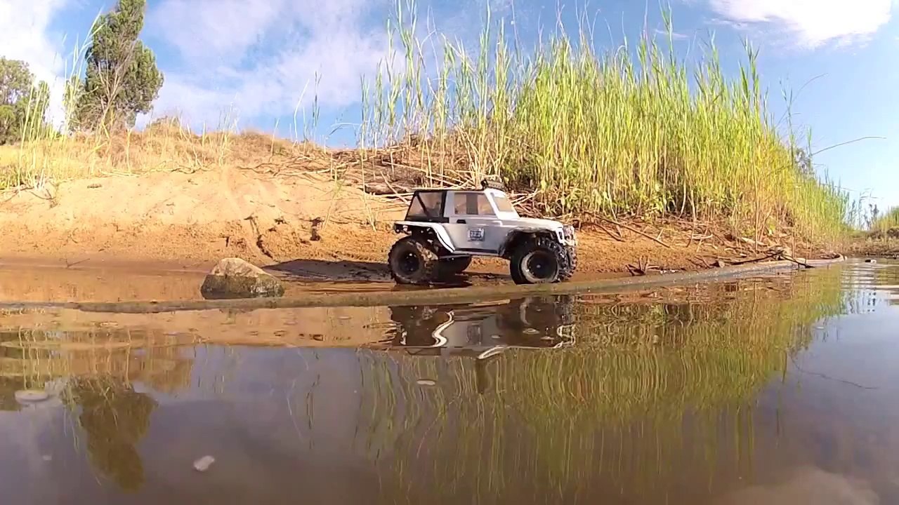 JRC Productions - SCX10 Suzuki Rocky Creek Trail Run