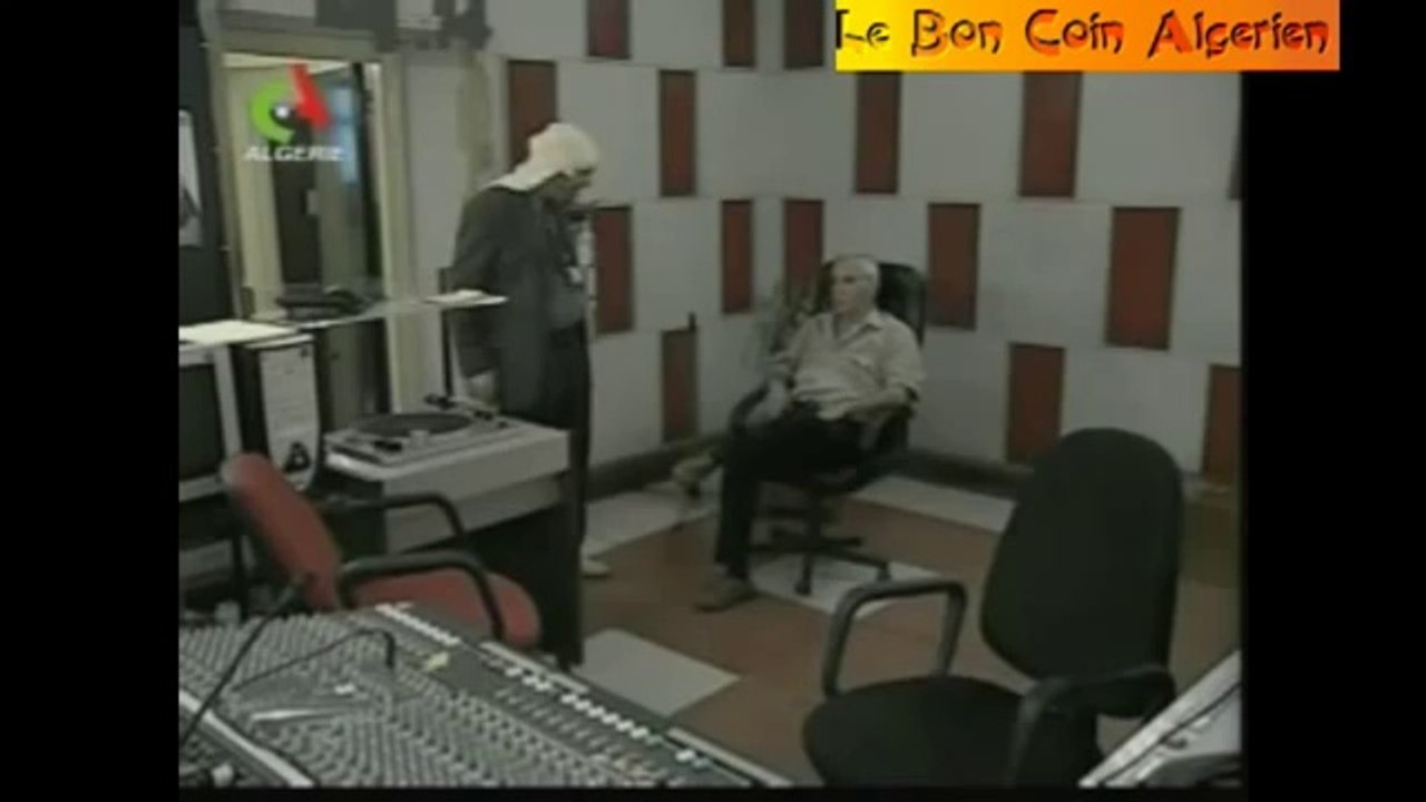 Algérie_ Sid Ali Kouiret - Camera Cachée