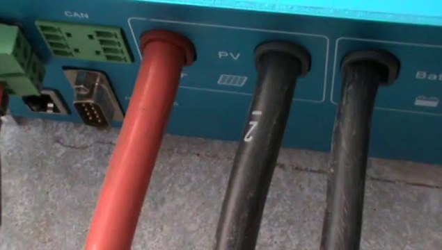 MPPT charge controller temperature sensor