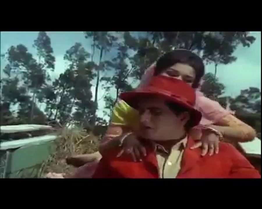 Zara hole hole chalo more sajna