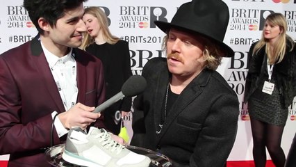 Kieth Lemon Brit Awards 2014 Trainer of Truth