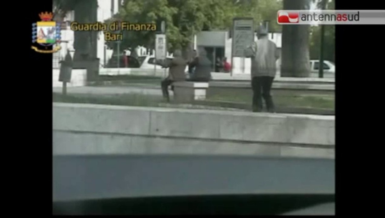 TG 24.02.14 Valenzano: falso cieco scoperto dalla GdF, forniva anche indicazioni stradali