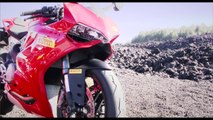 Ducati 899 Panigale v 1199 Panigale R | Road Test | Motorcyclenews.com